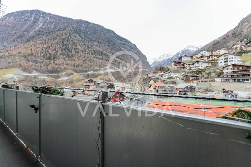Appartement en mansarde attractif de 4,5 pièces dans un emplacement central (14)