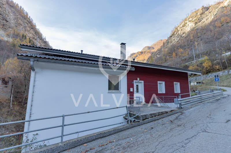 Immeuble polyvalent avec potentiel d'extension dans un quartier calme de Kalpetran (29)