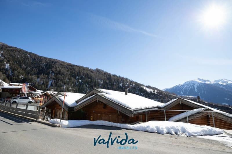Living where others vacation - 5-room chalet with panorama in Feschel (24)