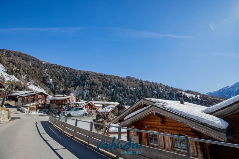 Living where others vacation - 5-room chalet with panorama in Feschel (26)