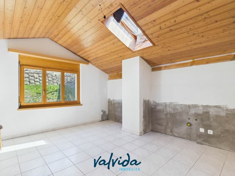 Maison à deux familles conviviale avec potentiel de développement à Staldenried (13)
