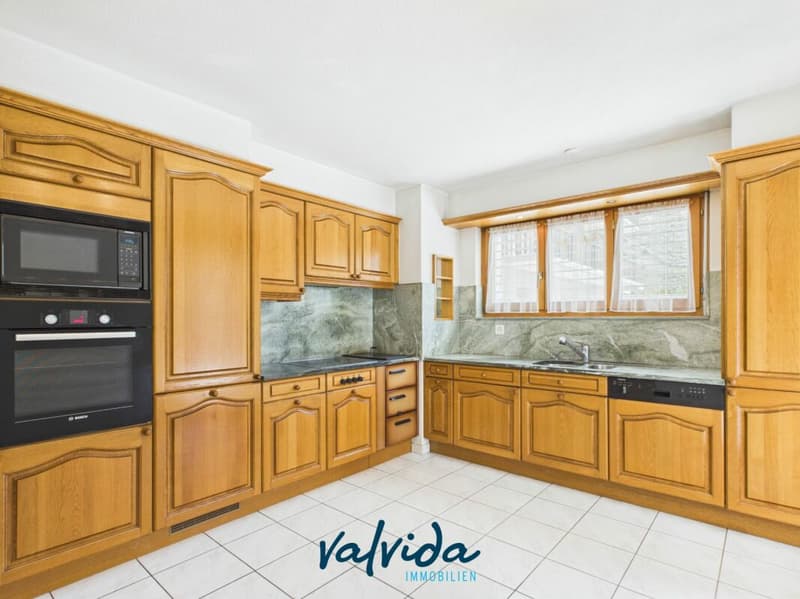 Maison à deux familles conviviale avec potentiel de développement à Staldenried (6)