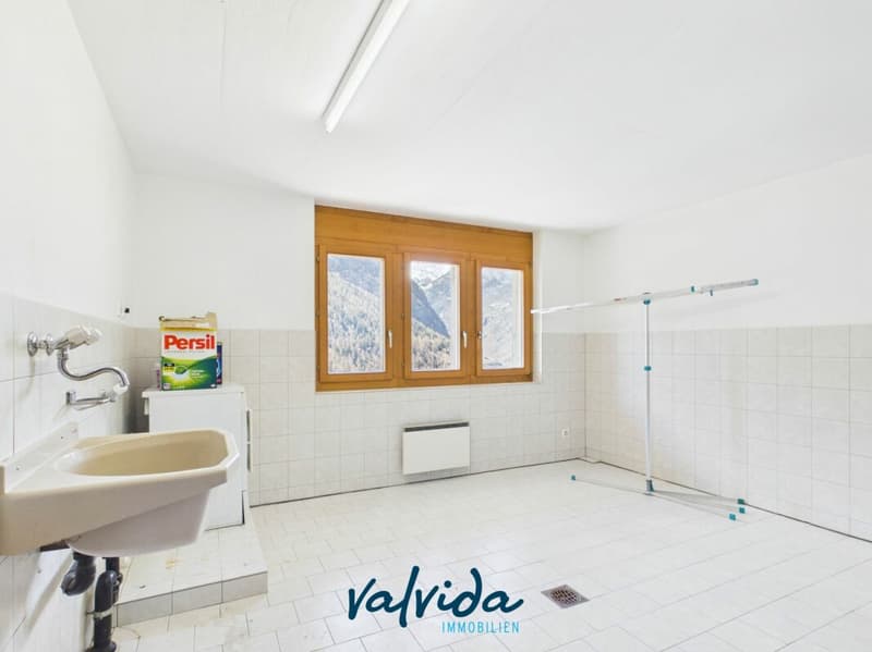 Maison à deux familles conviviale avec potentiel de développement à Staldenried (21)
