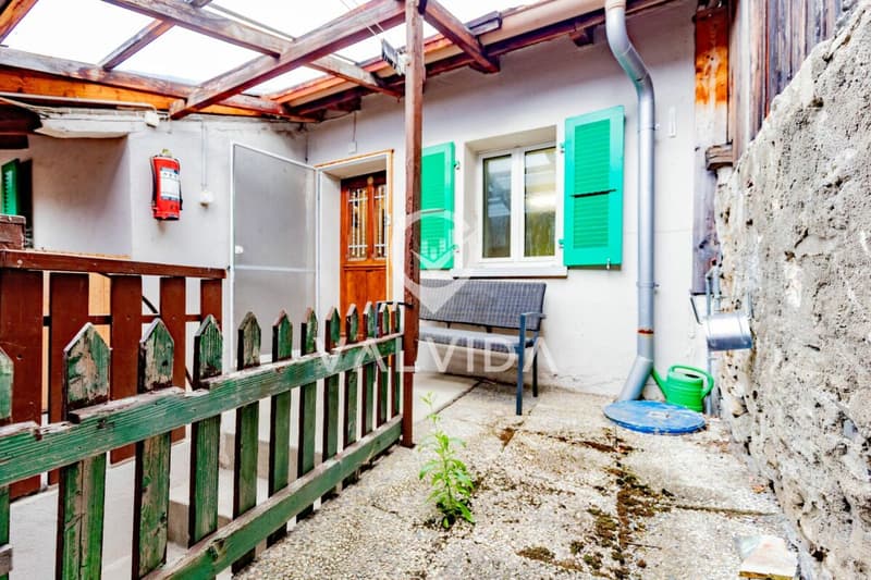 3.5 room apartment with a far-reaching view and development potential in Hohtenn (2)