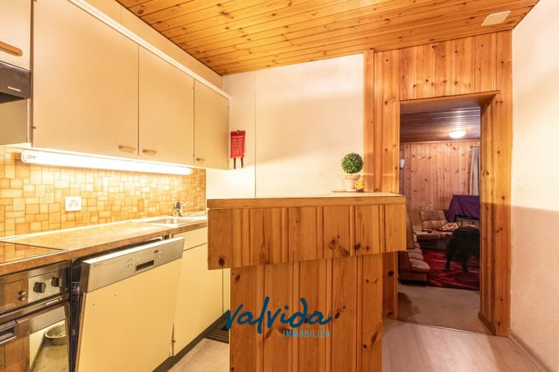 Charming residential unit with 3 apartments in an idyllic location in Ernen (9)