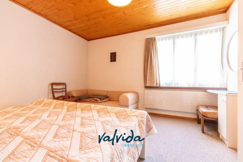 Charming residential unit with 3 apartments in an idyllic location in Ernen (7)