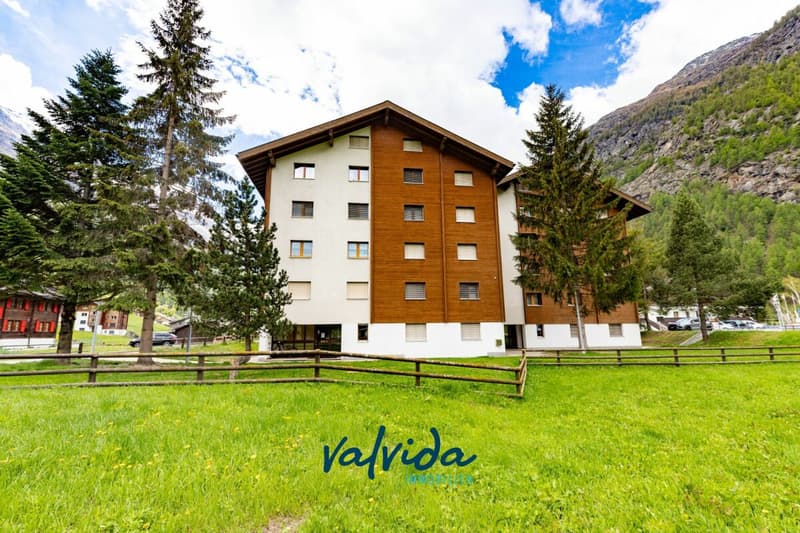 Attractive holiday or residential property in Täsch near Zermatt with underground parking (1)