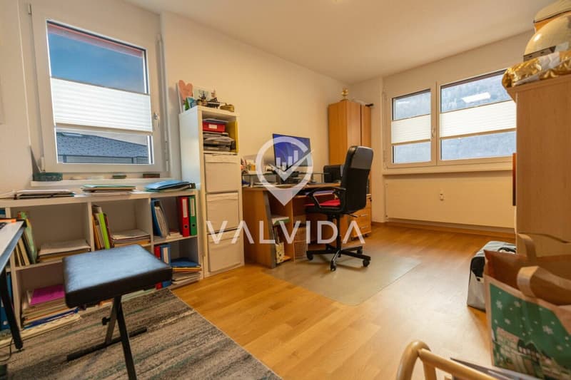 Top Deal: 4.5-Room Apartment with 2 Balconies, Garage & Guest Toilet (9)