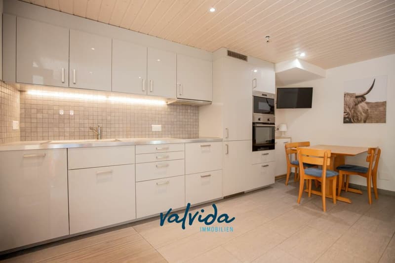 Appartamento moderno 3.5 locali in affitto a Varen (2)