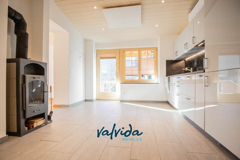Moderne 3.5-Zimmerwohnung in Varen zu vermieten (1)
