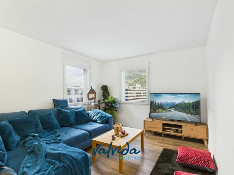 Moderne 2.5-Zimmerwohnung im Herzen von Visp - attraktive Kapitalanlage (2)