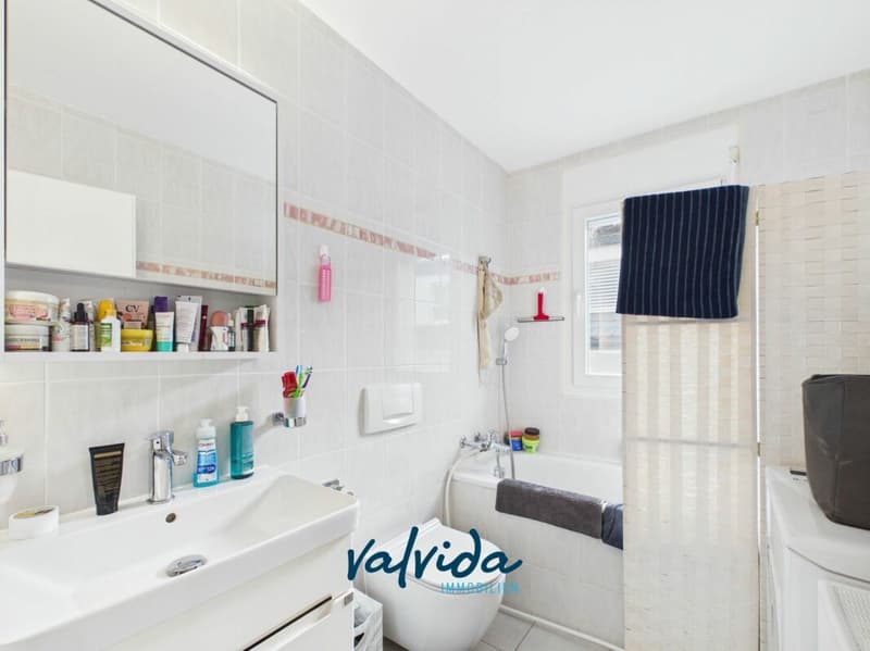 Moderne 2.5-Zimmerwohnung im Herzen von Visp - attraktive Kapitalanlage (5)