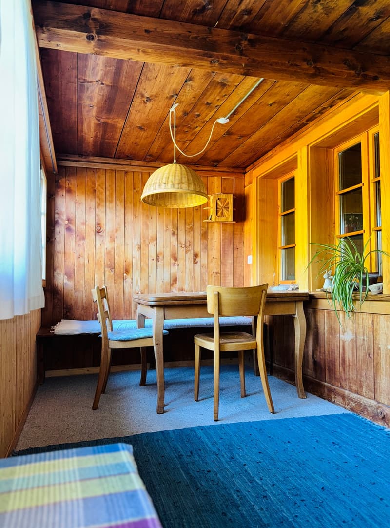 Arrive, feel good – semi-detached house with building land reserve in Hofstetten near Brienz (9)