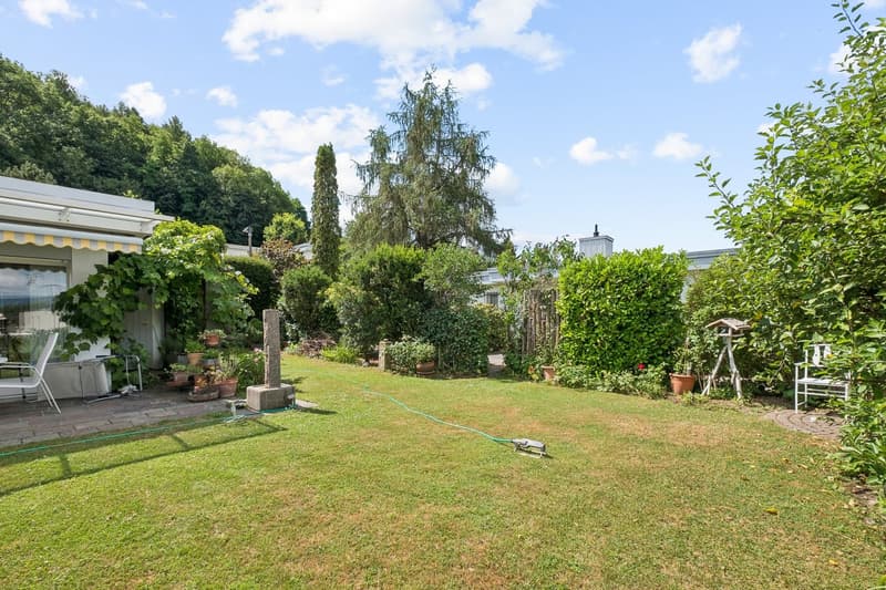 Charmantes 6.5-Zimmer-Einfamilienhaus mit Pool und Garten in Zofingen (12)