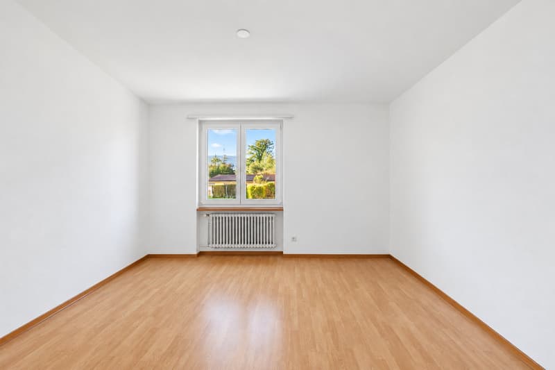 Am Waldrand gelegene 3-Zimmerwohnung, die Potenzial für eigene Ideen lässt. (6)