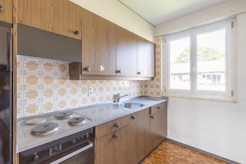 4-bedroom apartment in a quiet and central location with design potential (8)