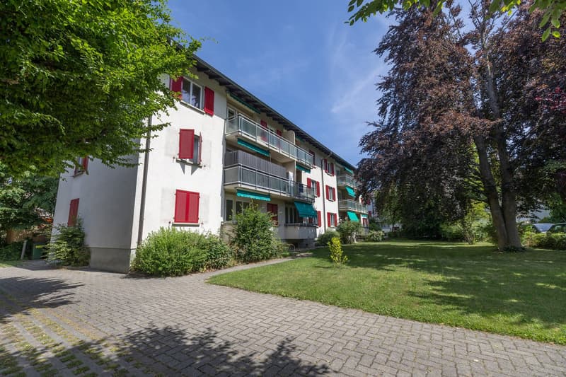 4-bedroom apartment in a quiet and central location with design potential (1)