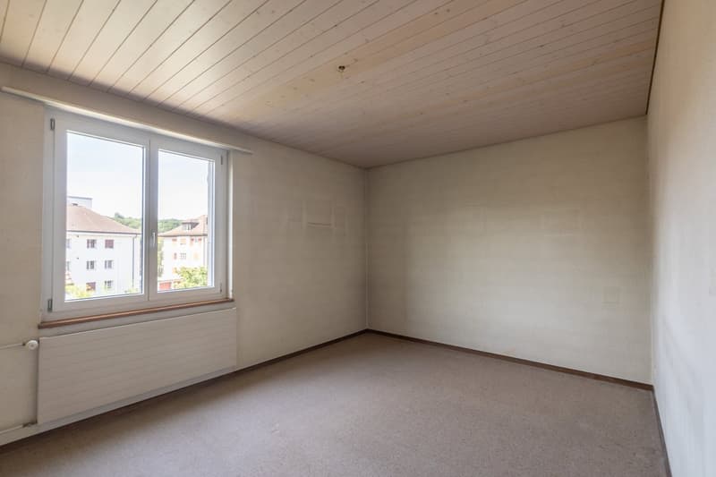 4-bedroom apartment in a quiet and central location with design potential (7)