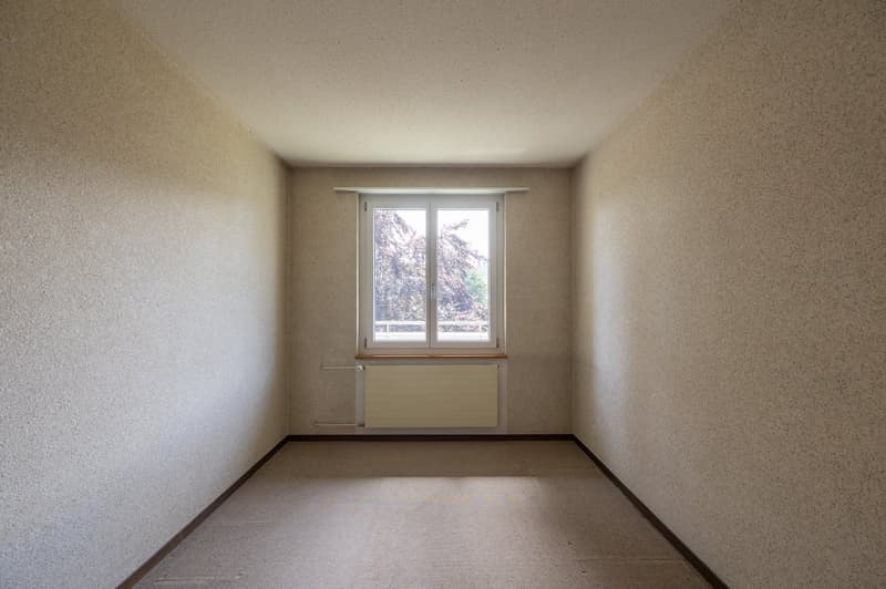 4-bedroom apartment in a quiet and central location with design potential (6)