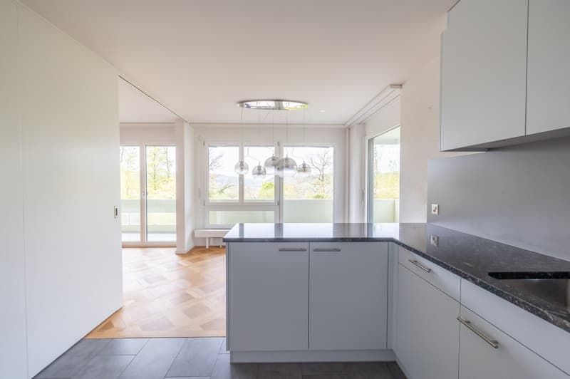 Moderne Eckwohnung mit Stil und Weitsicht (4)