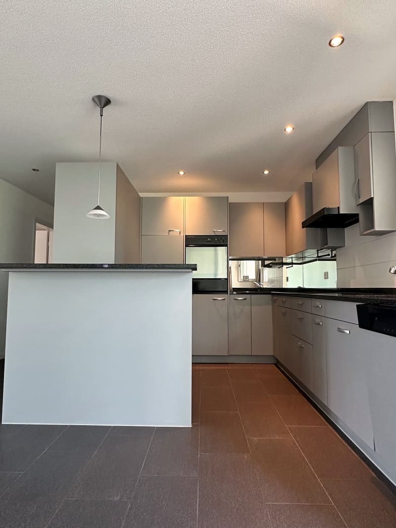 Moderne 4.5-Zimmerwohnug für Paare und Kleinfamilien mit Blick aufs Gürbetal (4)