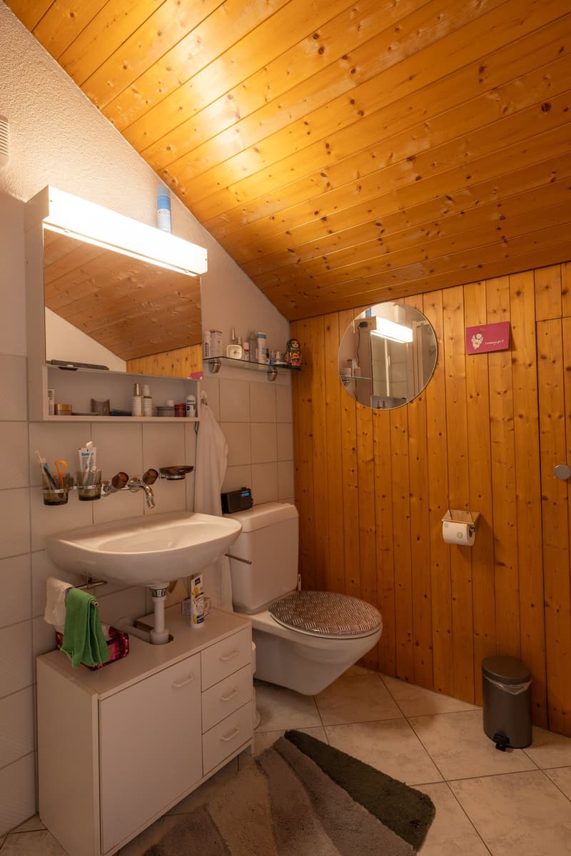 Familienfreundliche 5.5-Zimmer-Maisonettewohnung in Worb (10)