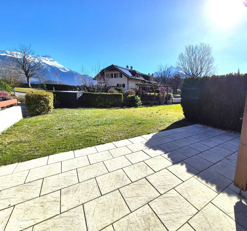 Bellissima casa a schiera con 4,5 locali, terrazza, giardino e garage ristrutturata (3)