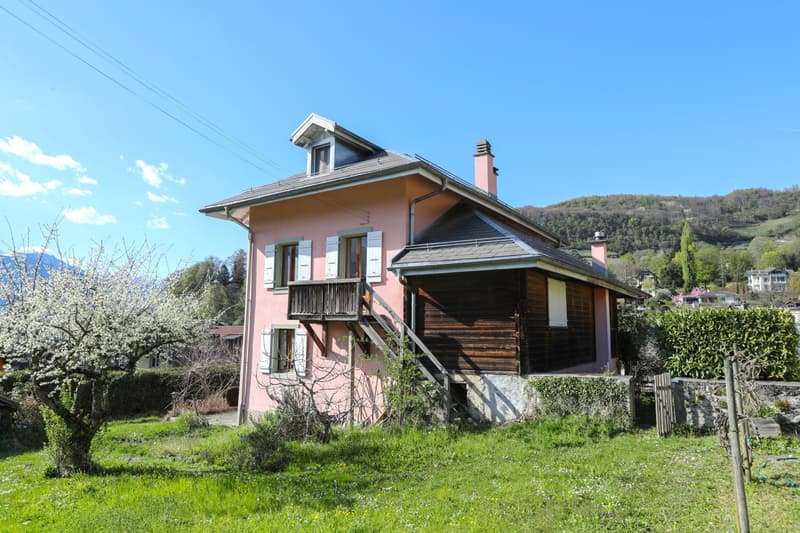 Maison de 2 appartements 3,5 pièces + 1 studio indépendant, Grand potentiel ! (4)