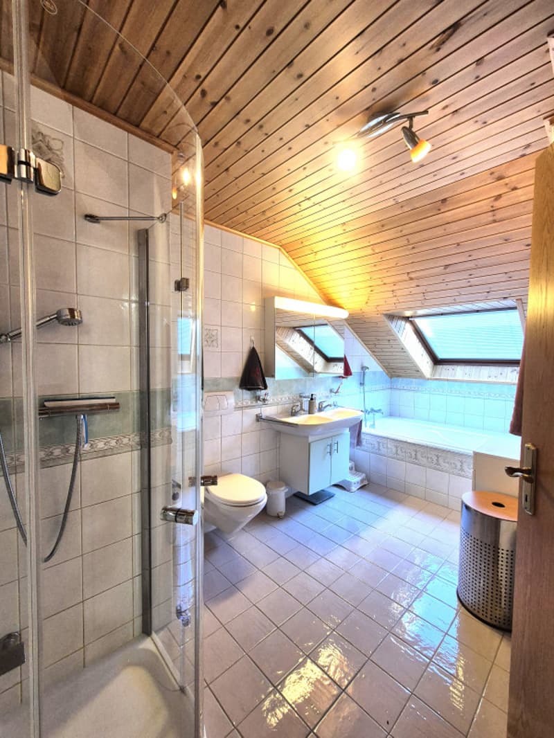 Maison mitoyenne de 4,5 pièces, panneaux solaire, avec terrasse garage (10)
