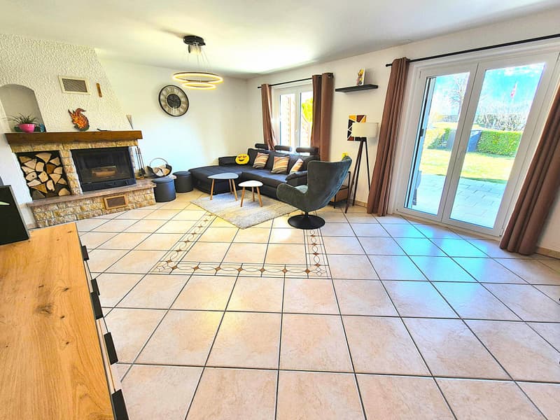 Maison mitoyenne de 4,5 pièces, panneaux solaire, avec terrasse garage (6)