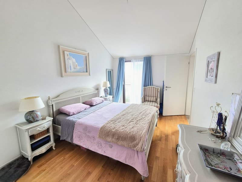 Superbe attique duplex Minergie de 4,5 pièces à deux pas du lac (6)