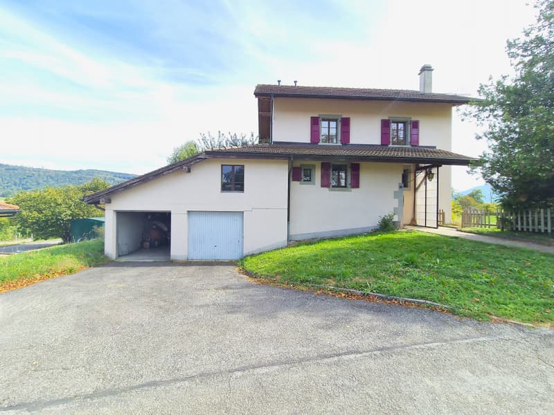 Une propriété de caractère dans l'écrin de verdure du Golf de Lavaux (1)