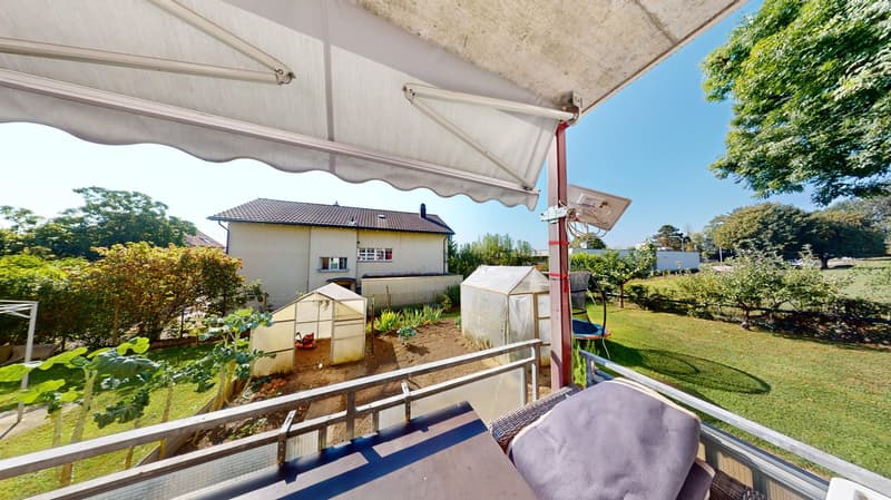 Central multi-family house with large garden (11)