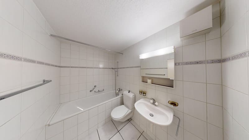 Badzimmer mit Badewanne