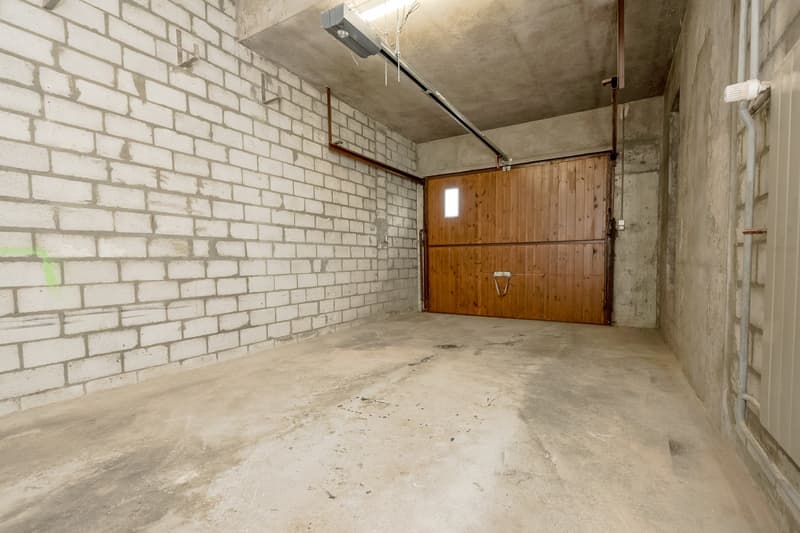 5 Bedroom Ground Floor Apartment with Garden, Fireplace & Shared Sauna (10)