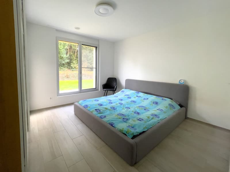Appartement de 3,5 pièces au rez-de-chaussée avec 1 place de parking à vendre (19)