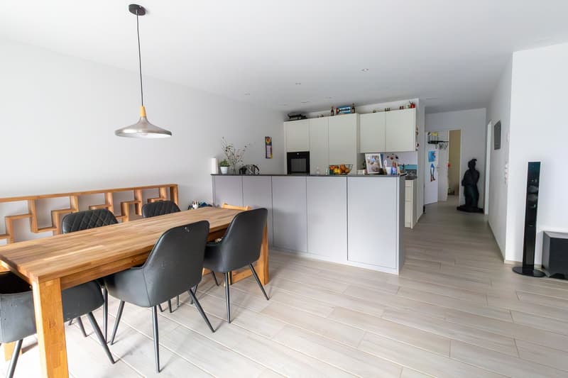 Appartement de 3,5 pièces au rez-de-chaussée avec 1 place de parking à vendre (2)