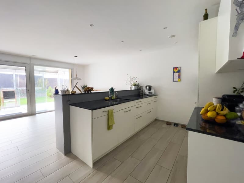 Appartement de 3,5 pièces au rez-de-chaussée avec 1 place de parking à vendre (11)
