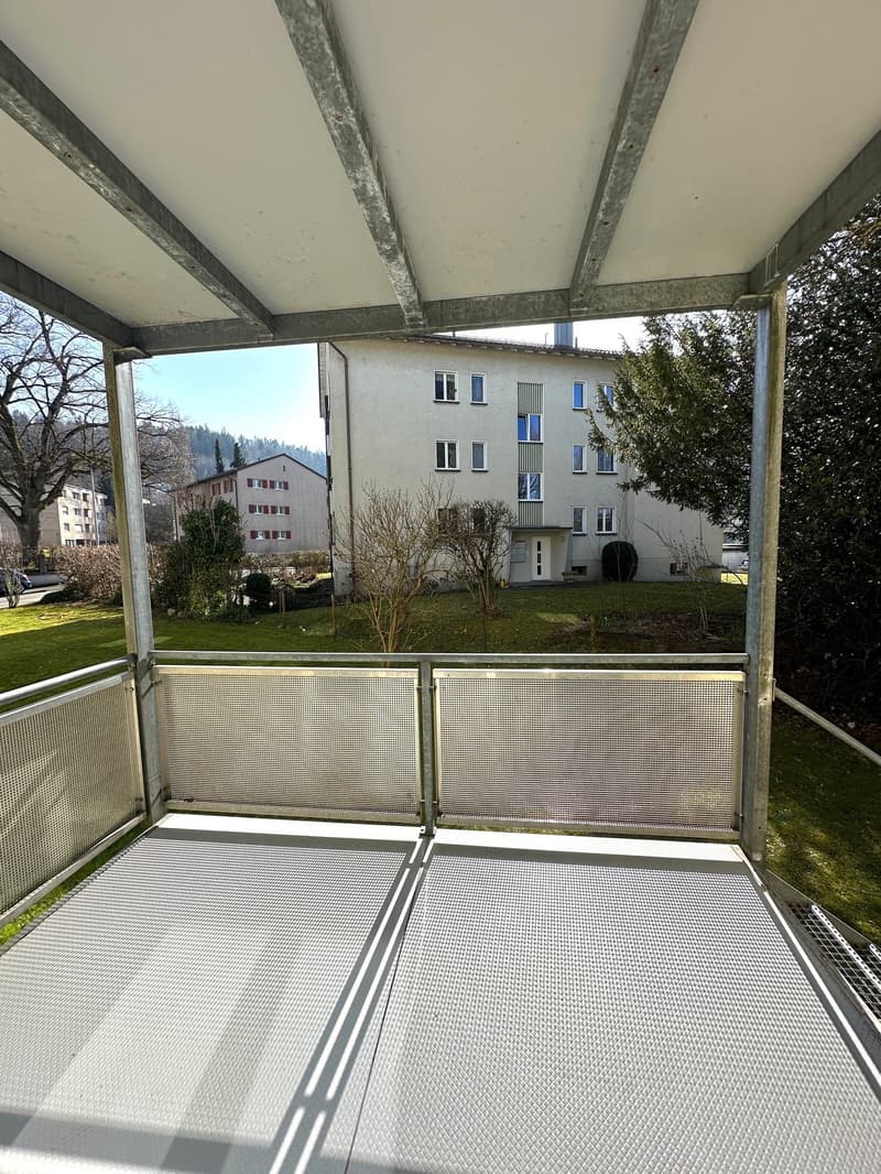 Appartement de 4 pièces convivial pour les familles avec balcon à St. Gallen (9)