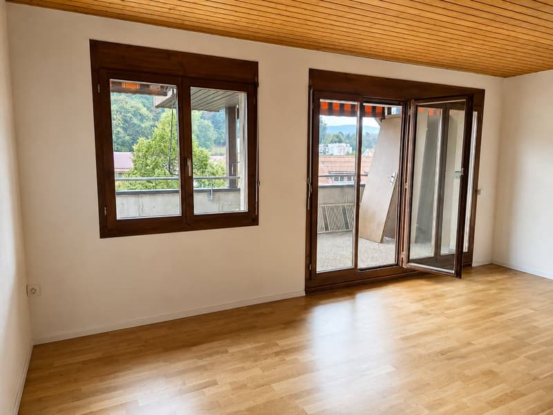 5.5-Zimmer-Wohnung mit weitläufiger 70 m² Terrasse und schöner Aussicht (4)