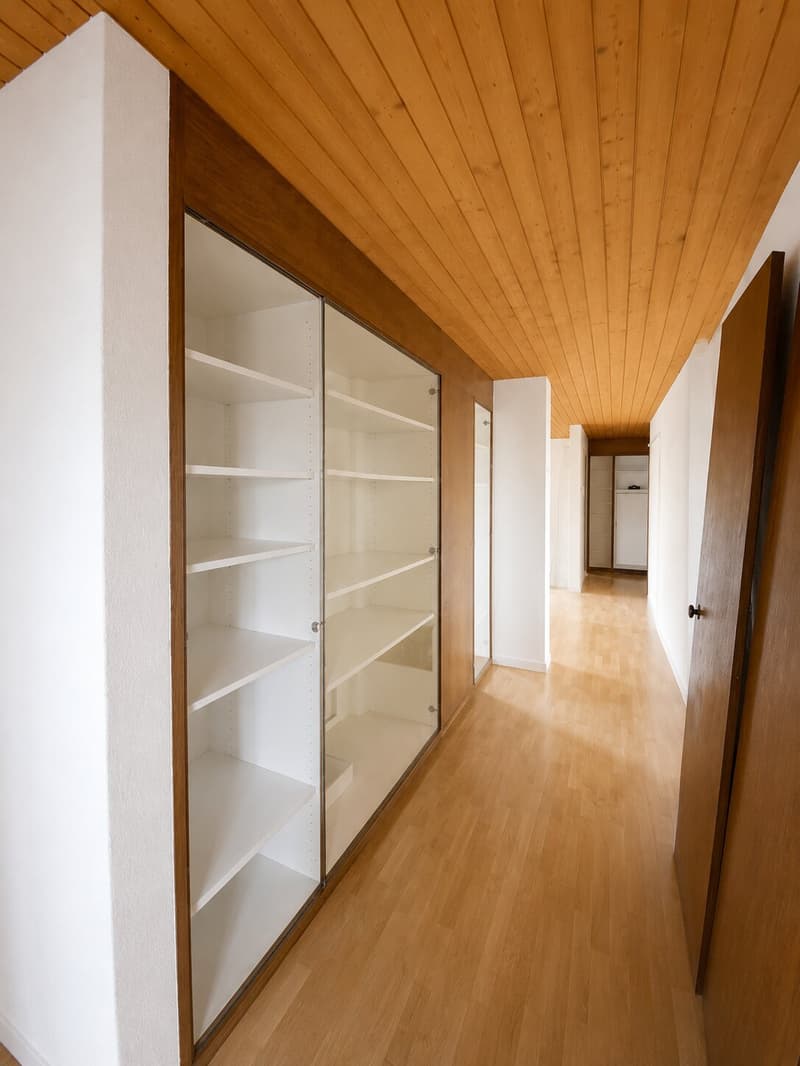 5.5-Zimmer-Wohnung mit weitläufiger 70 m² Terrasse und schöner Aussicht (10)