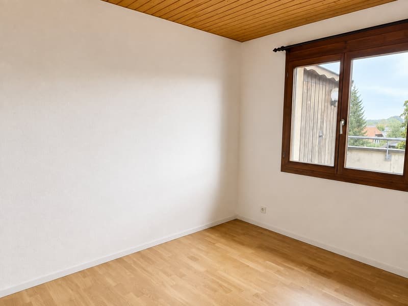 5.5-Zimmer-Wohnung mit weitläufiger 70 m² Terrasse und schöner Aussicht (7)