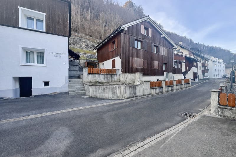 20 unités d'habitation / parking souterrain / peuvent être créées / zone d'aménagement avec objets existants (4)