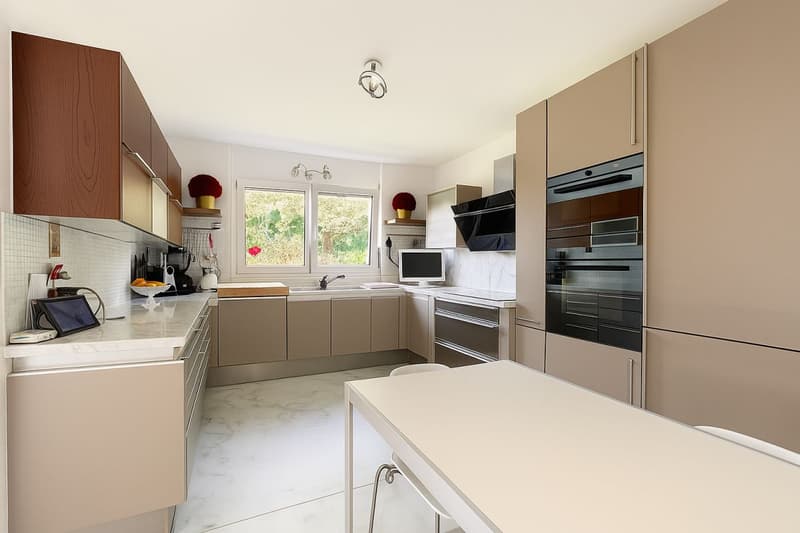 STABIO | VILLA EN PARFAITES CONDITIONS AVEC JARDIN PRIVÉ (8)
