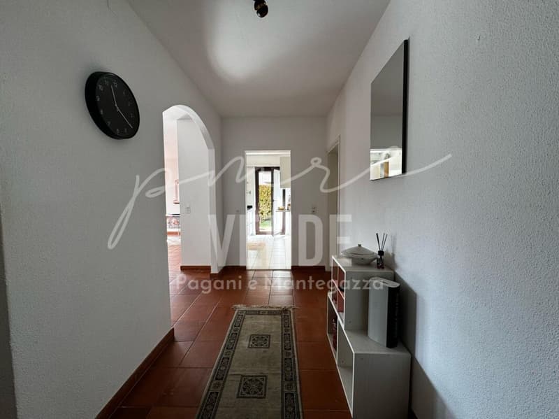 AGNO | RESIDENZA PRIMARIA O SECONDARIA | 4.5 CON VISTA LAGO E PISCINA (6)