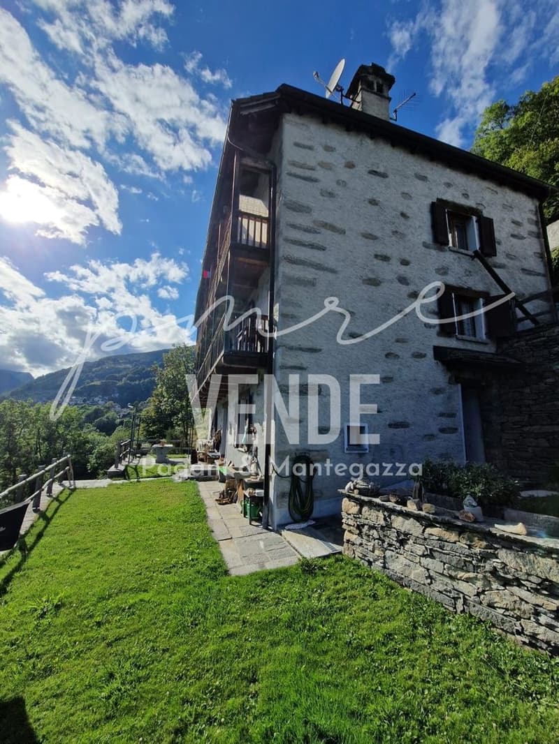 VALLE ONSERNONE - VOCAGLIA | AFFASCINANTE APPARTAMENTO IN CASA BIFAMILIARE RUSTICA CON GROTTINO E VISTA MOZZAFIATO (3)