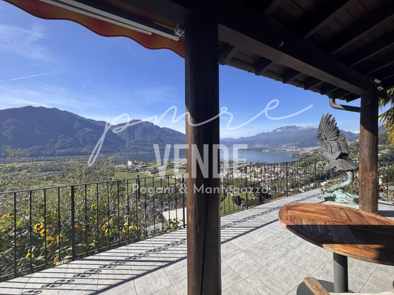 5.5-Zimmer-Villa mit traumhafter Seesicht in Gordola (Zweitwohnsitz) (1)