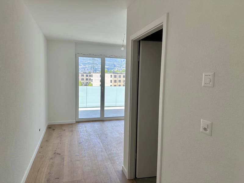 Aproz (Sion) 4.5 rooms new on the top floor with large balcony (8)