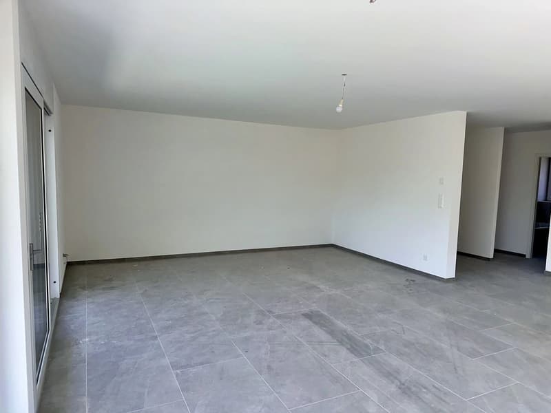 Aproz (Sion) 4.5 rooms new on the top floor with large balcony (3)