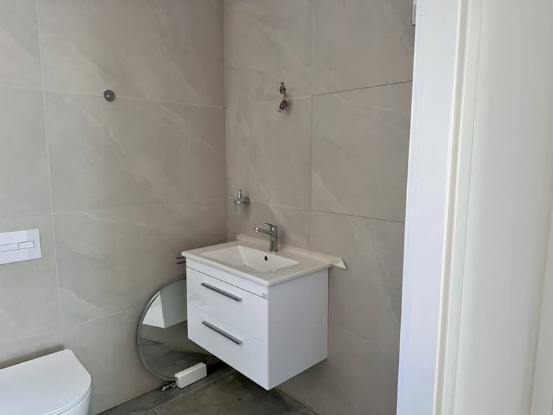 Aproz (Sion) 4.5 rooms new on the top floor with large balcony (12)